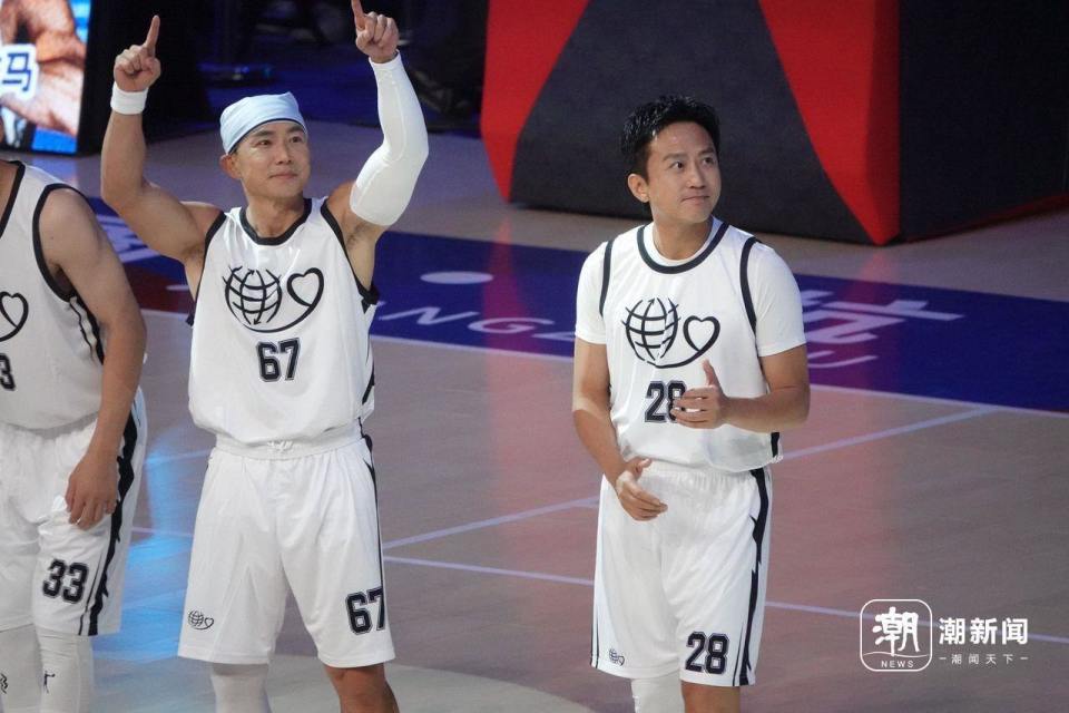 巨星组成的, 为乡村体育 巨星组成的, 为乡村体育