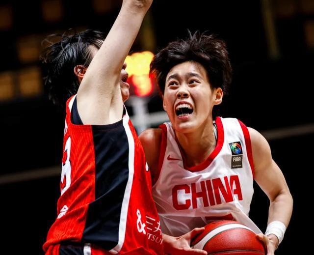 展现出了出, 今晚