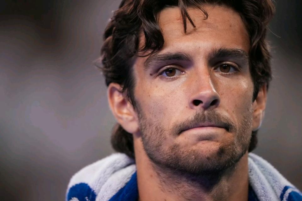 了一下咳嗽 了一下咳嗽